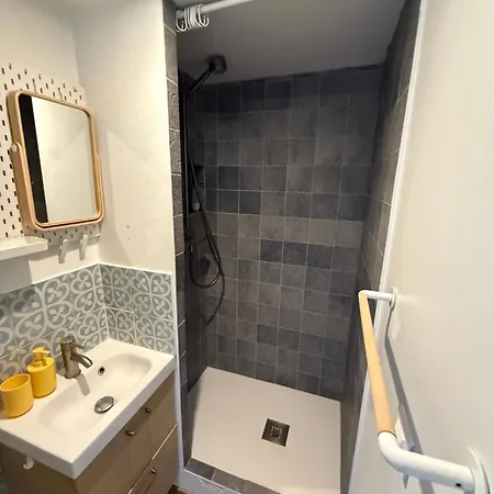 Cosy Sur La Festive Rue Du Fbg Saint-denis Appartamento Parigi